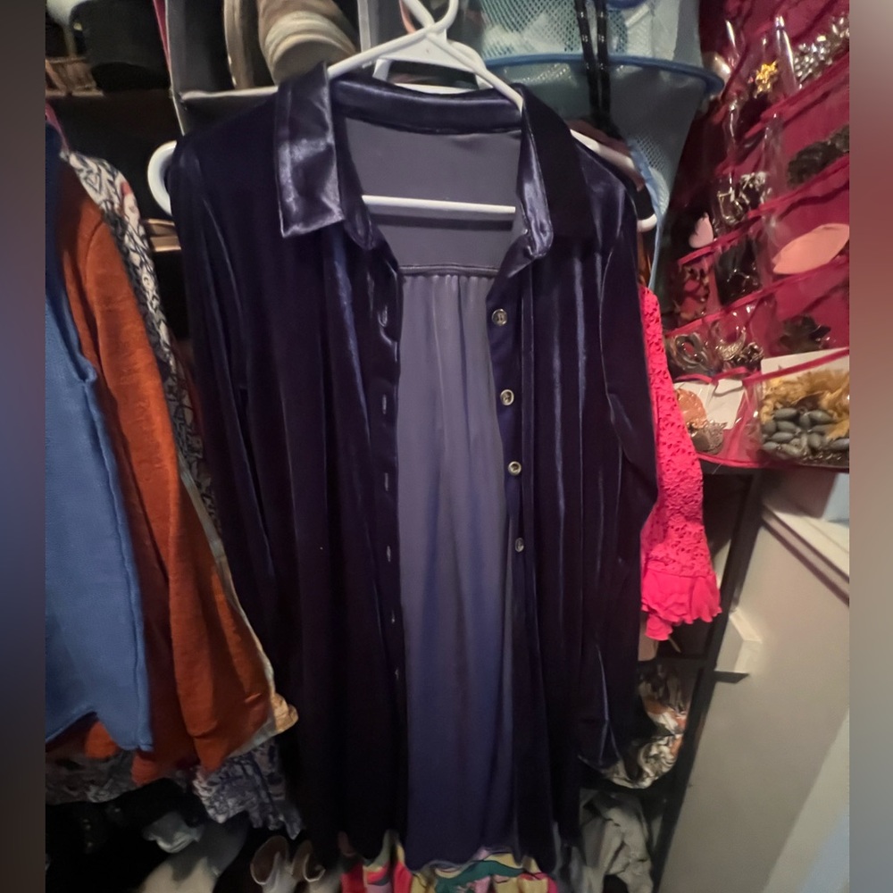 Large navy velvet dress or duster. Never worn from Amazon
